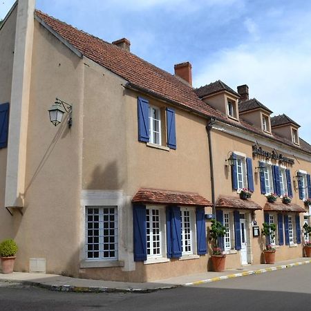 L'Auberge Des Sources Druyes-les-Belles-Fontaines Eksteriør billede