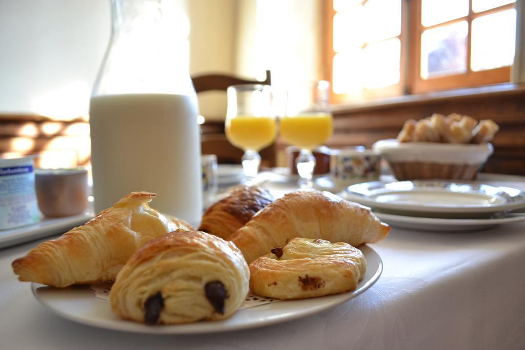 L'Auberge Des Sources Druyes-les-Belles-Fontaines Eksteriør billede