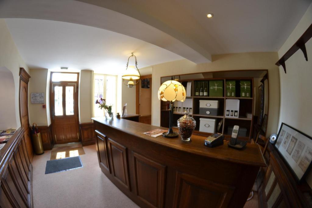L'Auberge Des Sources Druyes-les-Belles-Fontaines Eksteriør billede