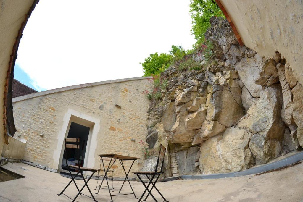 L'Auberge Des Sources Druyes-les-Belles-Fontaines Eksteriør billede